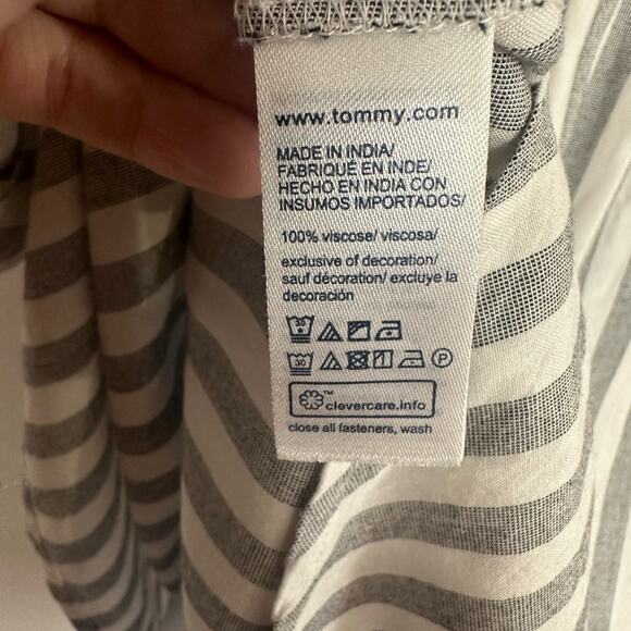 TOMMY HILFIGER 1/4 Open Blouse, Striped, Size Medium, High-Low, Collared - Picture 9 of 10